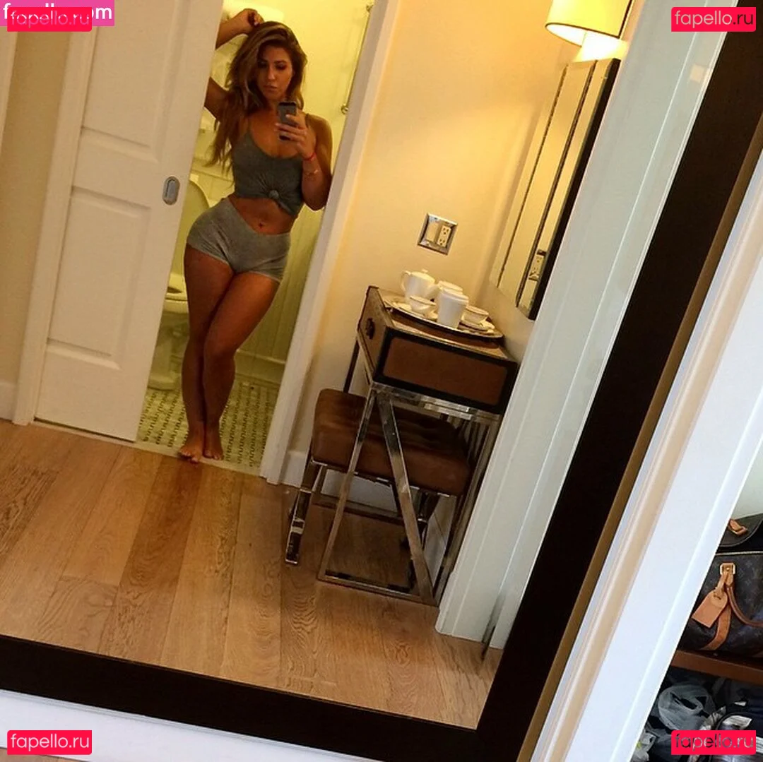 Laureen Pisciotta Onlyfans Photo Gallery 