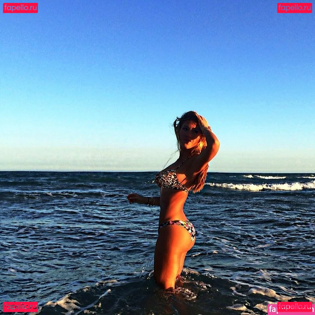 Laureen Pisciotta Onlyfans Photo Gallery 