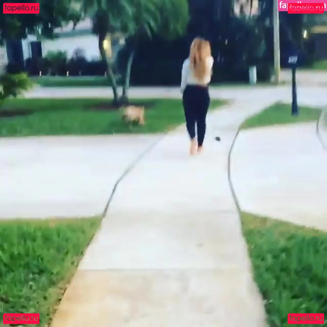 Laureen Pisciotta Onlyfans Photo Gallery 