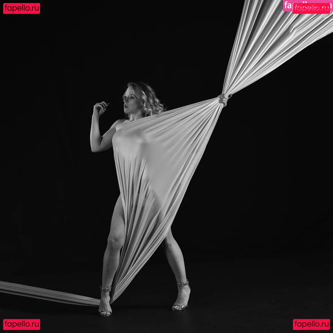 Erna Boomerang Onlyfans Photo Gallery 