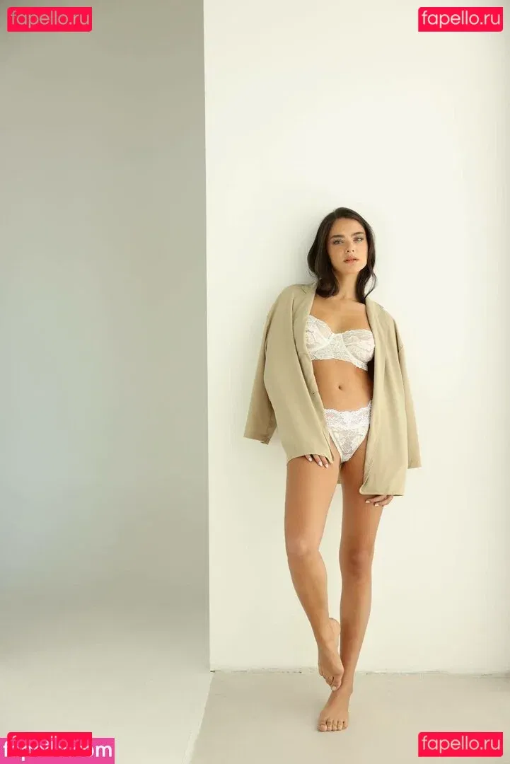 Romi Koren Onlyfans Photo Gallery 