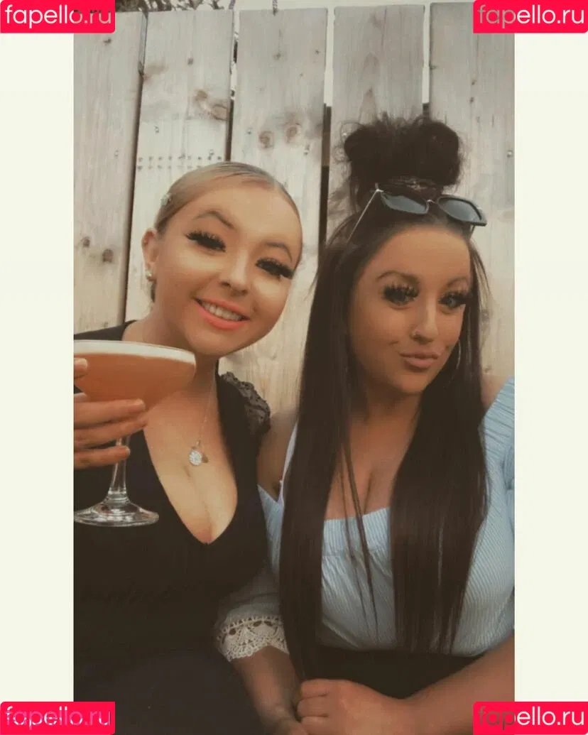 Charlotte Irvine Onlyfans Photo Gallery 