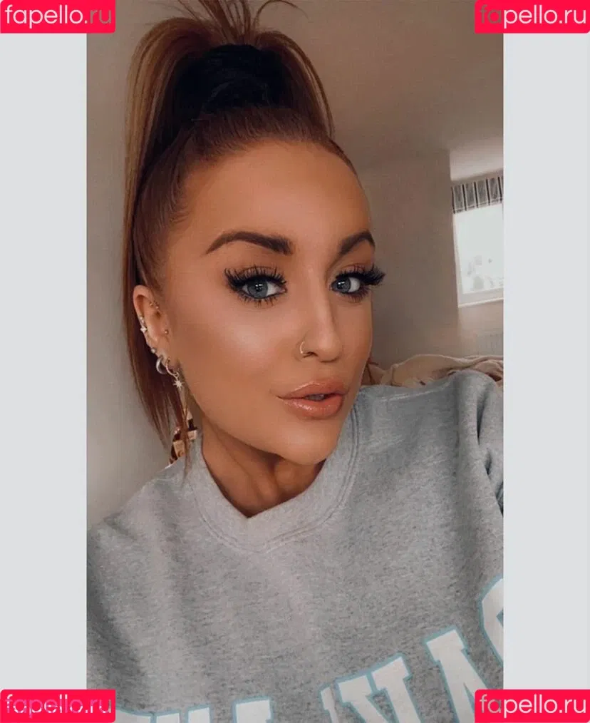 Charlotte Irvine Onlyfans Photo Gallery 