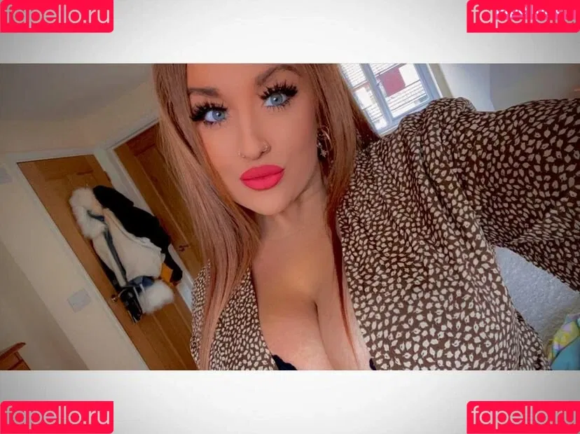 Charlotte Irvine Onlyfans Photo Gallery 