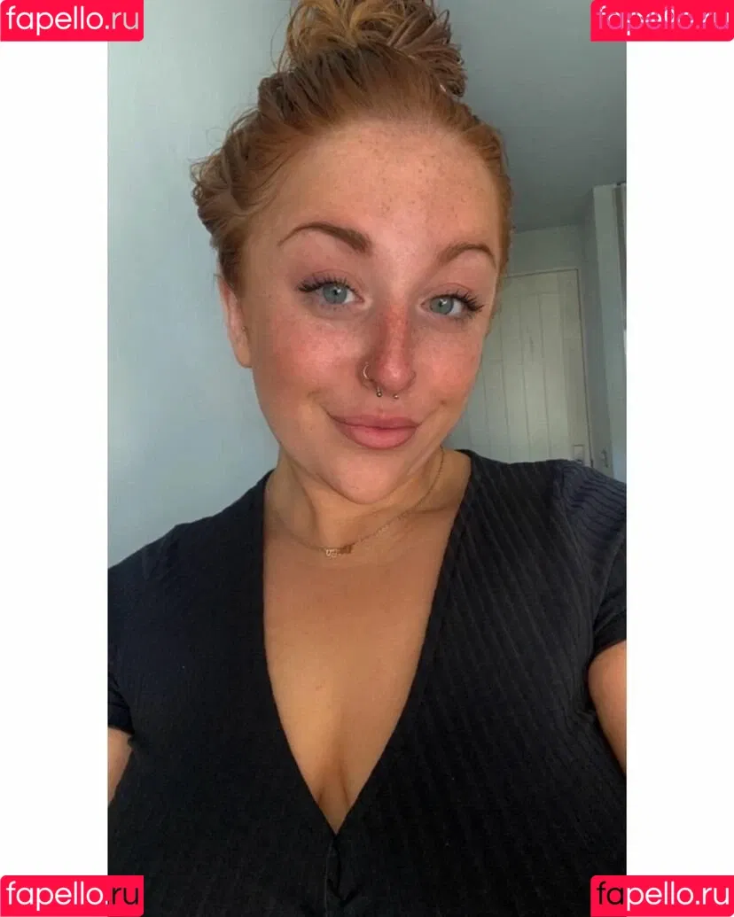 Charlotte Irvine Onlyfans Photo Gallery 