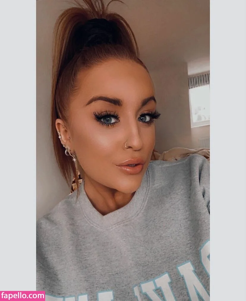 Charlotte Irvine Onlyfans Photo Gallery 