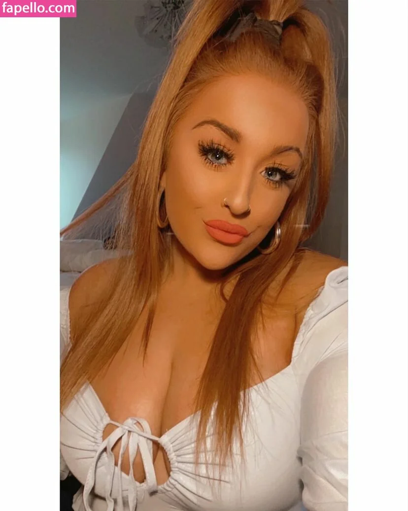 Charlotte Irvine Onlyfans Photo Gallery 