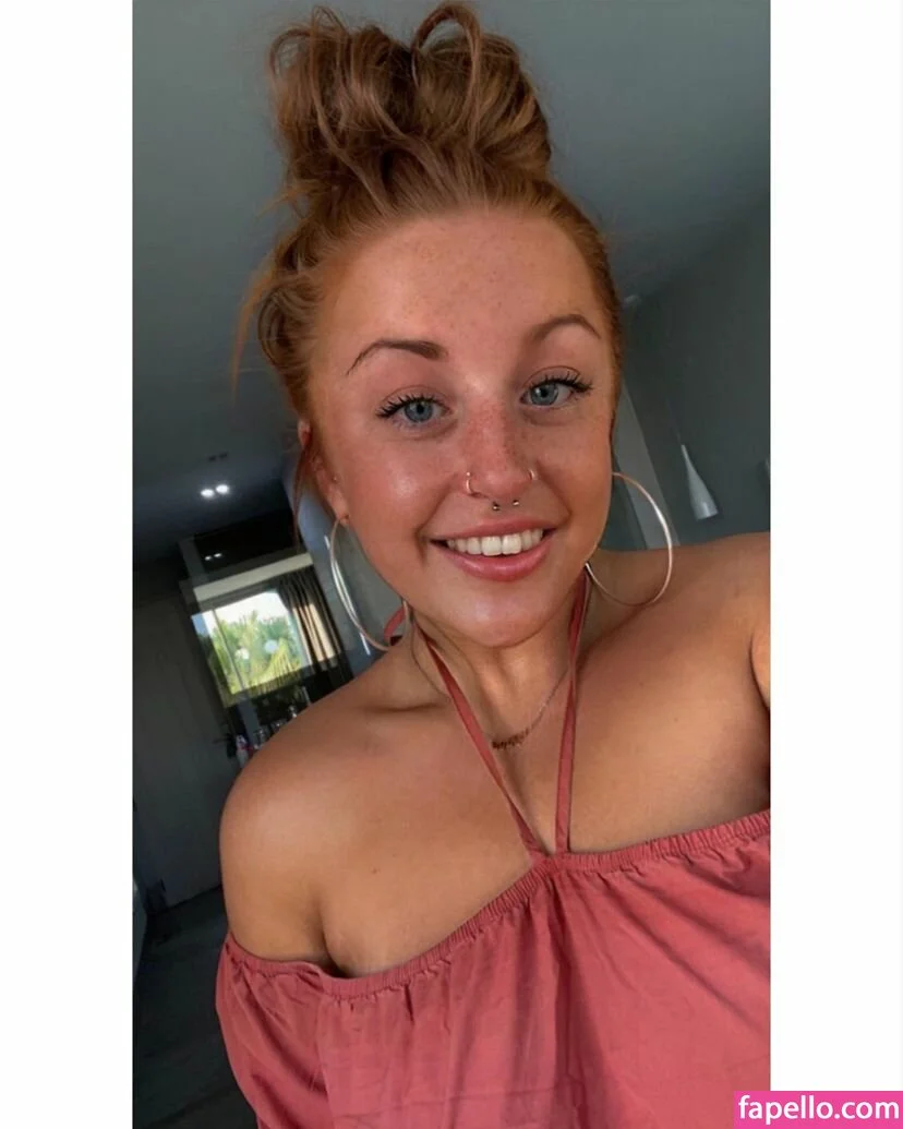 Charlotte Irvine Onlyfans Photo Gallery 