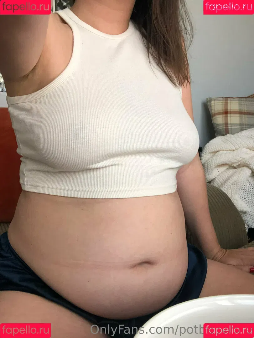 potbellywife Onlyfans Photo Gallery 