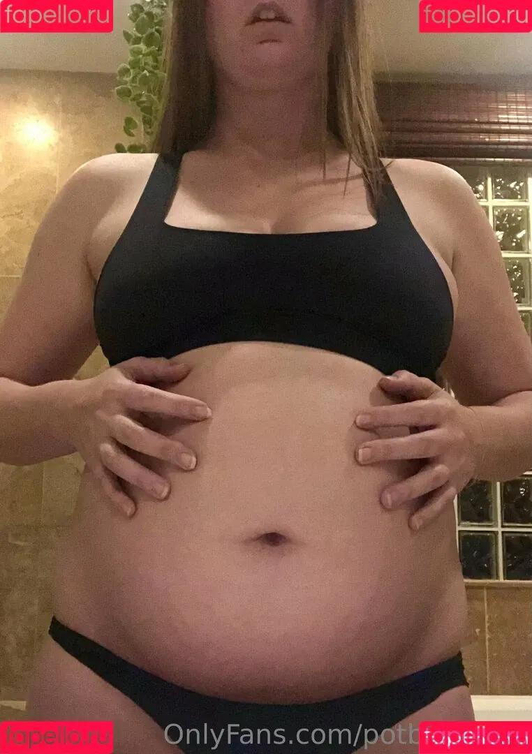 potbellywife Onlyfans Photo Gallery 