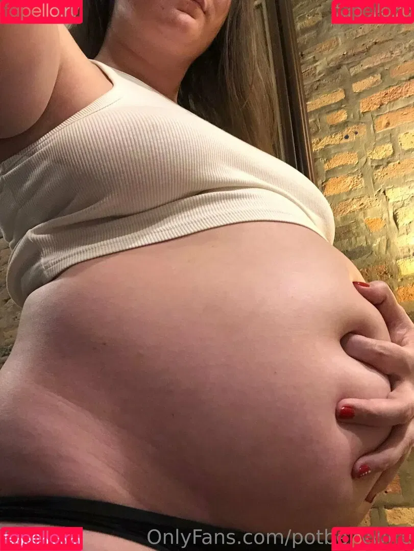 potbellywife Onlyfans Photo Gallery 