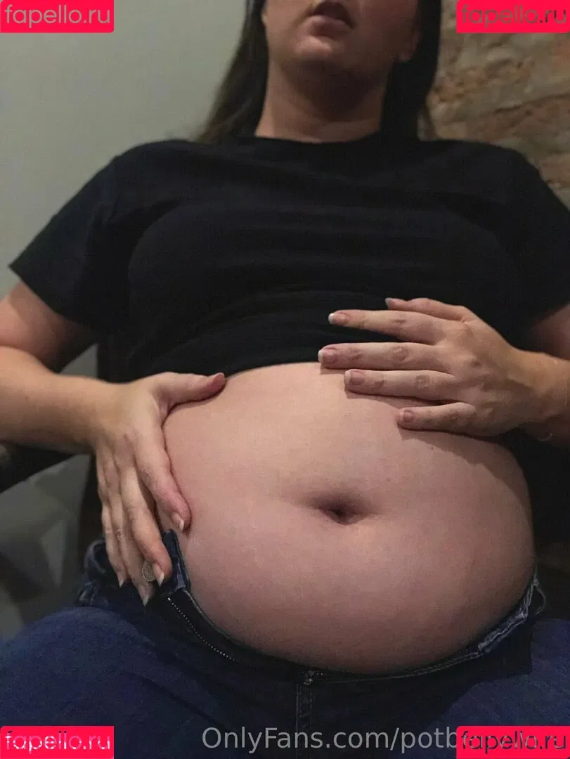potbellywife Onlyfans Photo Gallery 