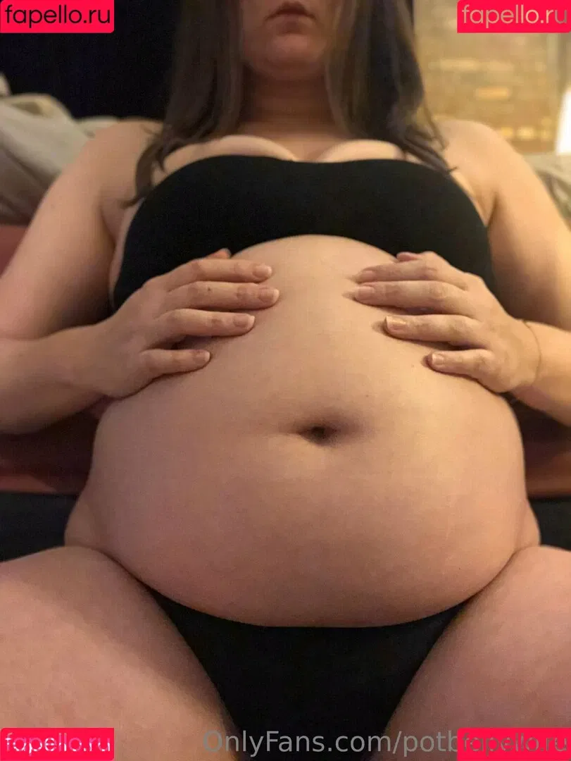 potbellywife Onlyfans Photo Gallery 