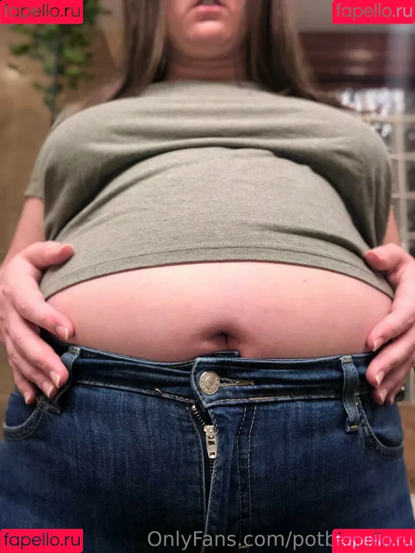 potbellywife Onlyfans Photo Gallery 