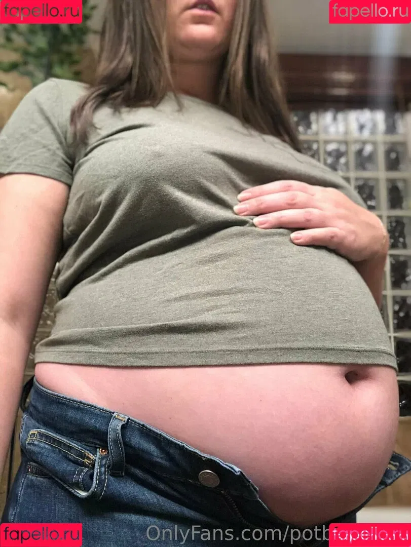 potbellywife Onlyfans Photo Gallery 