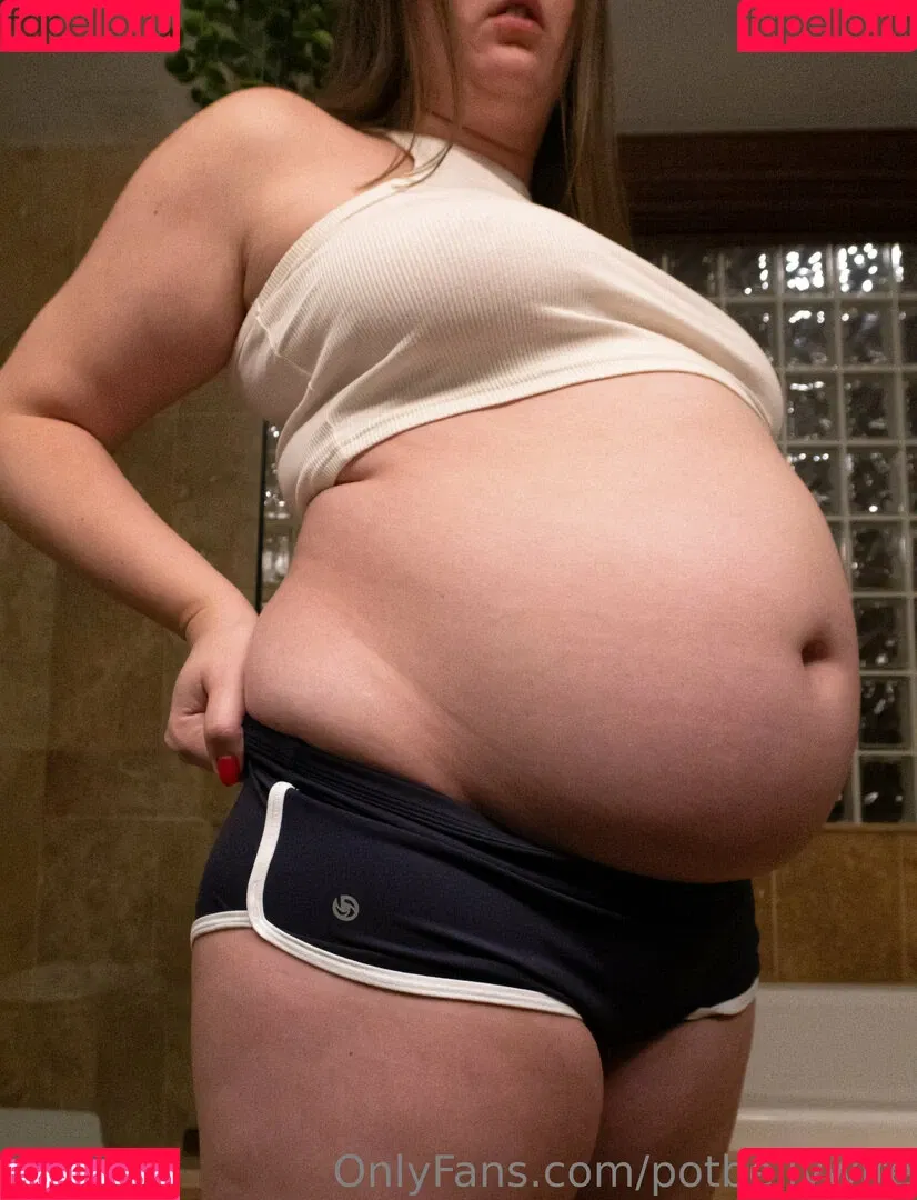 potbellywife Onlyfans Photo Gallery 