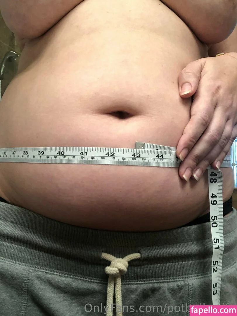 potbellywife Onlyfans Photo Gallery 