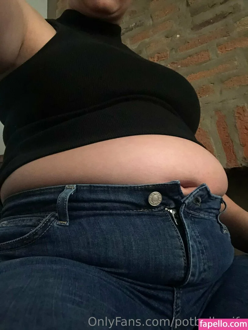 potbellywife Onlyfans Photo Gallery 