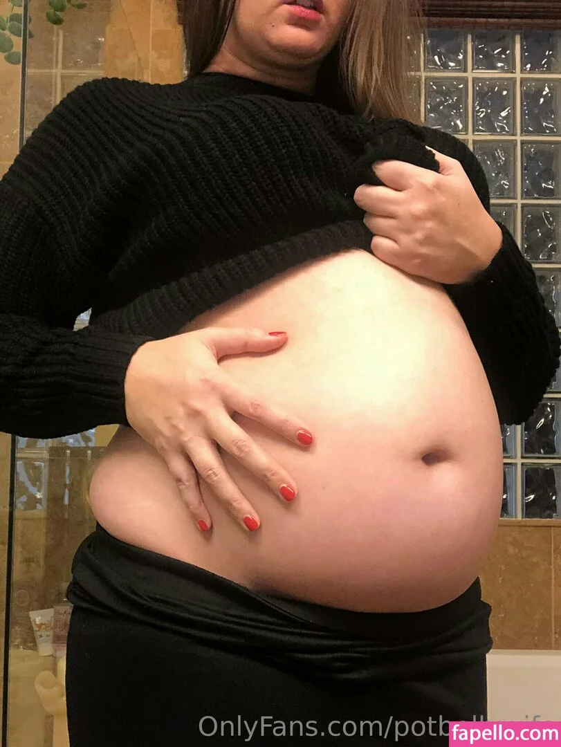 potbellywife Onlyfans Photo Gallery 