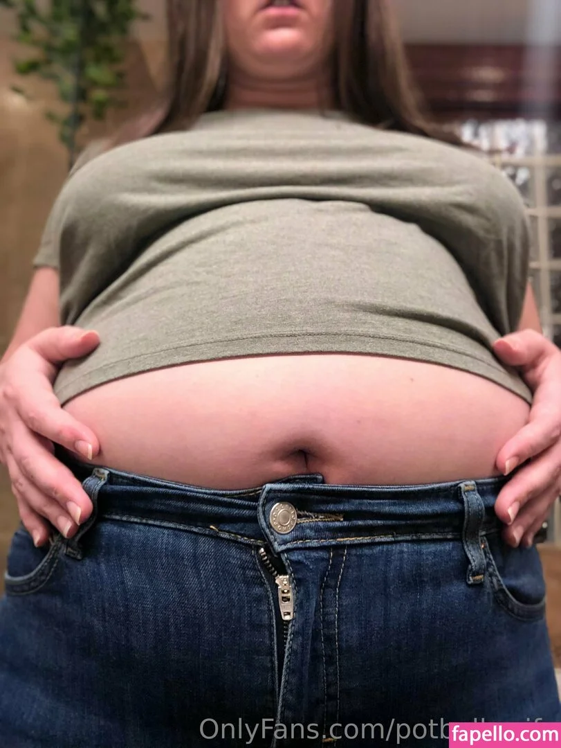 potbellywife Onlyfans Photo Gallery 