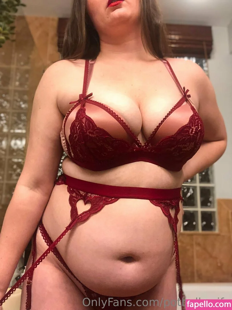 potbellywife Onlyfans Photo Gallery 