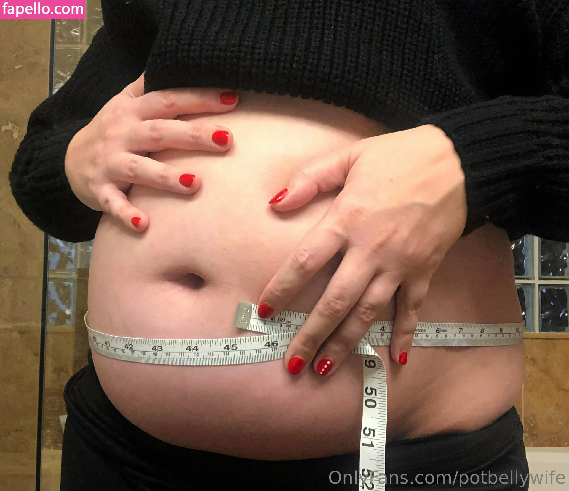 potbellywife Onlyfans Photo Gallery 