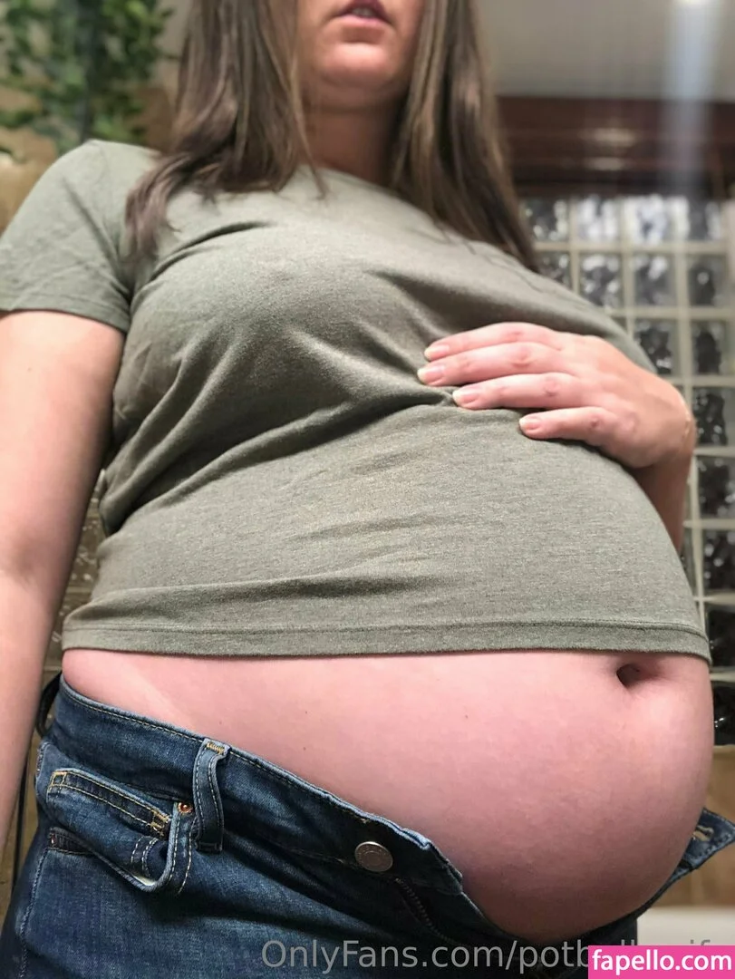 potbellywife Onlyfans Photo Gallery 