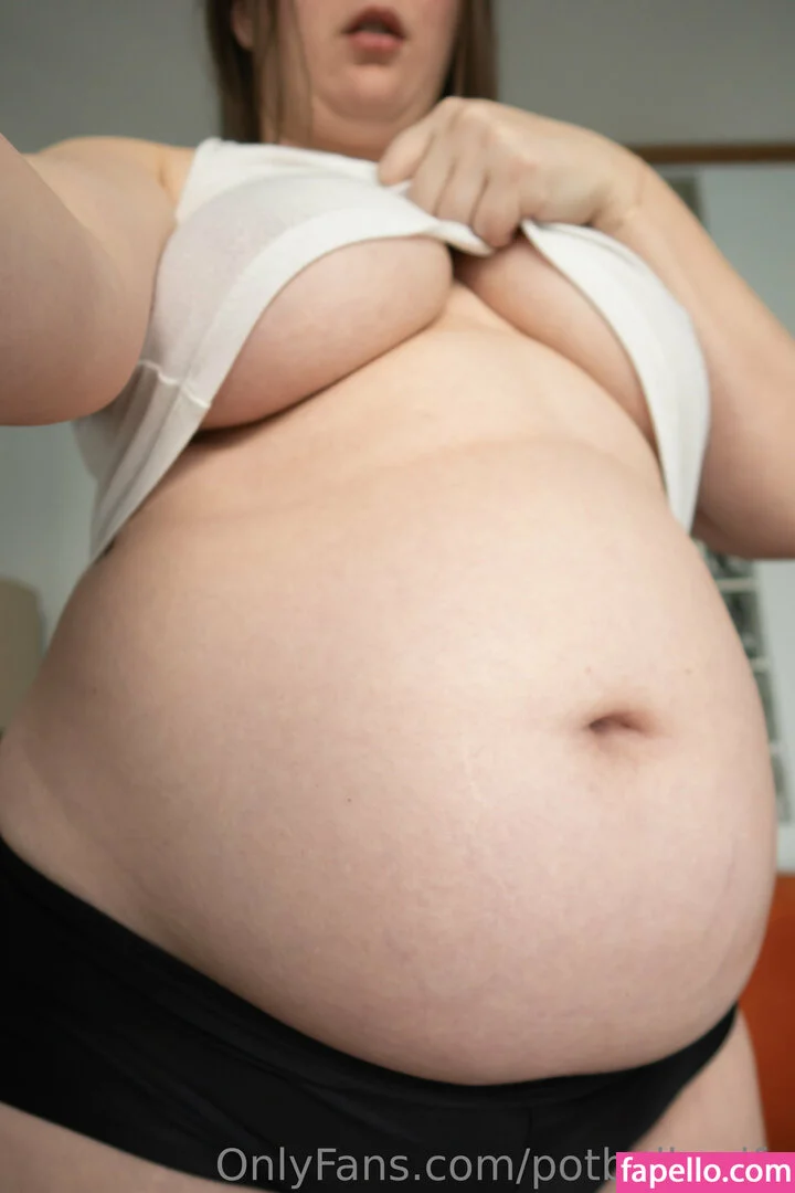 potbellywife Onlyfans Photo Gallery 