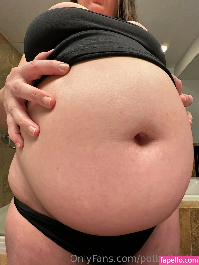 potbellywife Onlyfans Photo Gallery 