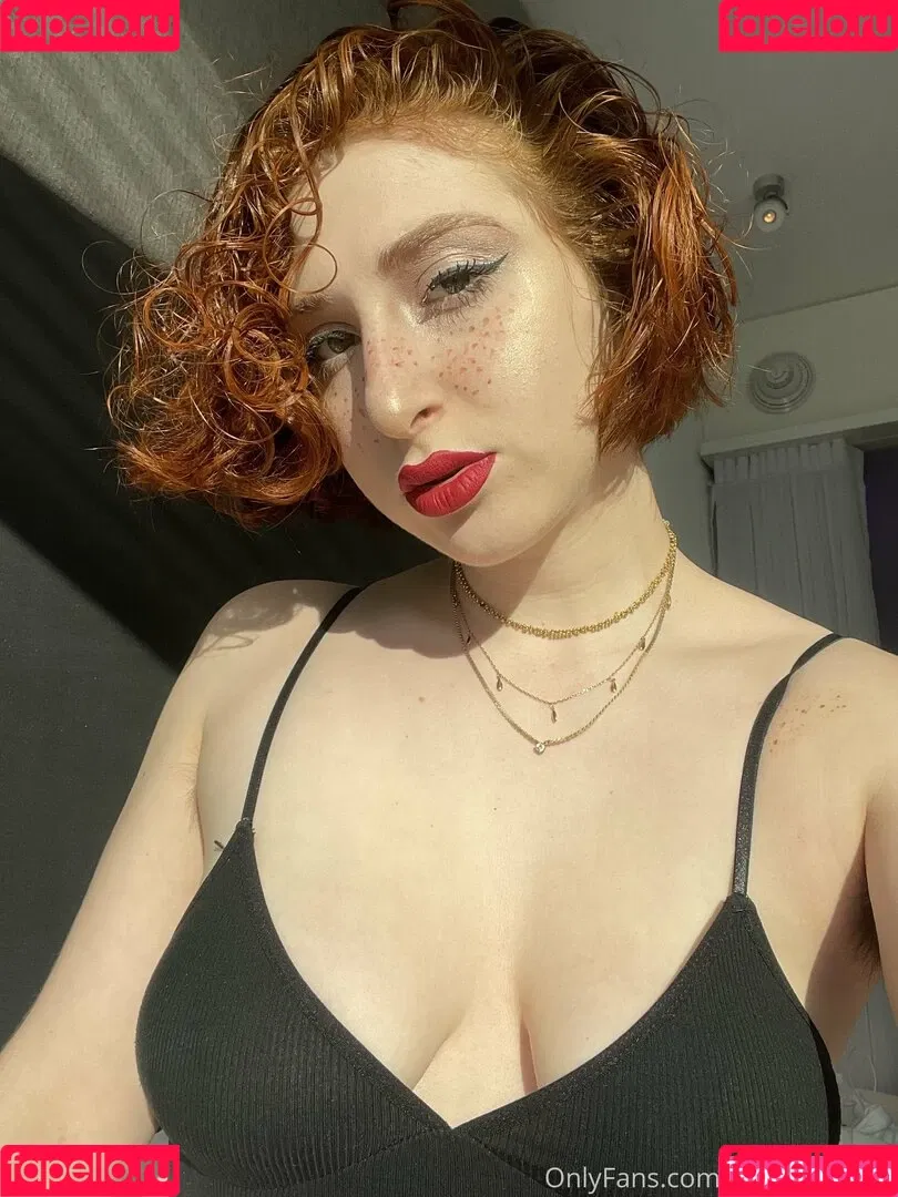 plantgalfree Onlyfans Photo Gallery 