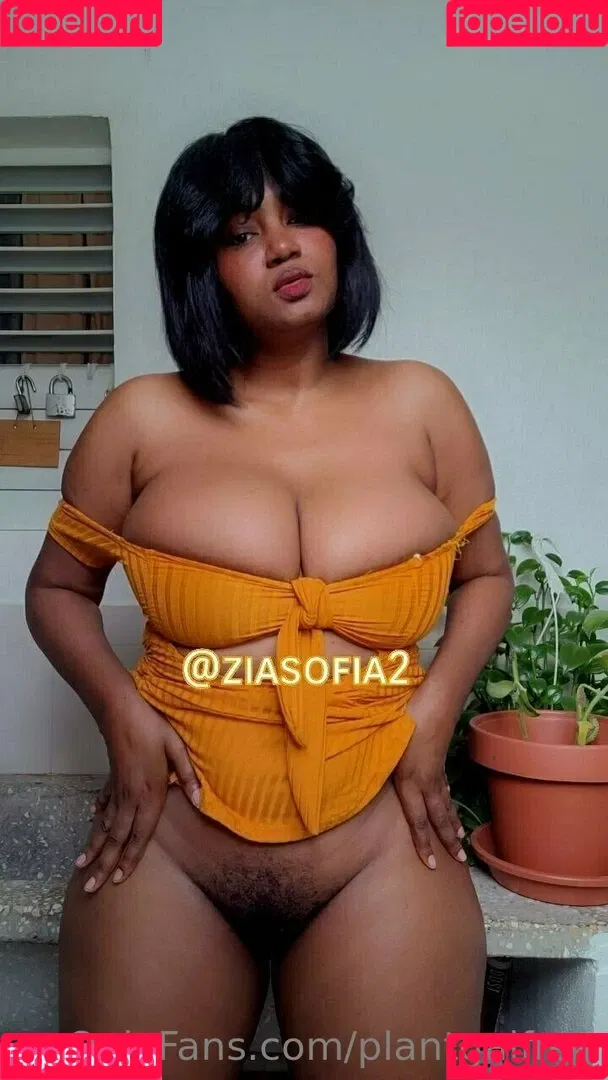 plantgalfree Onlyfans Photo Gallery 