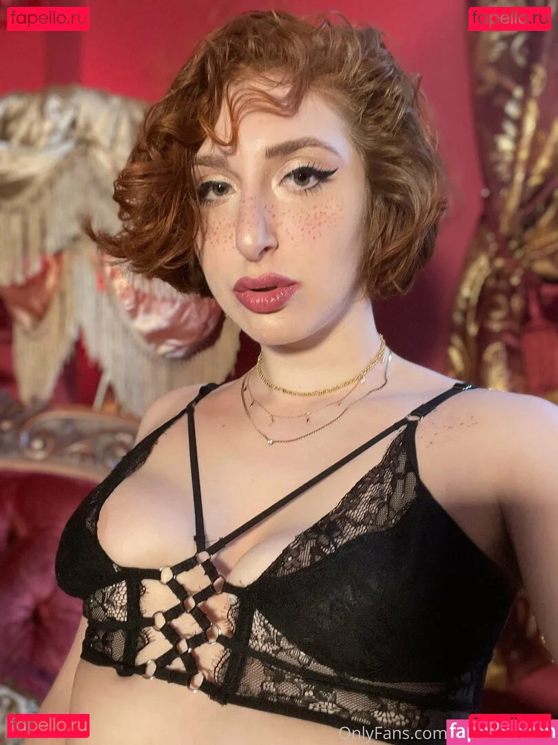 plantgalfree Onlyfans Photo Gallery 