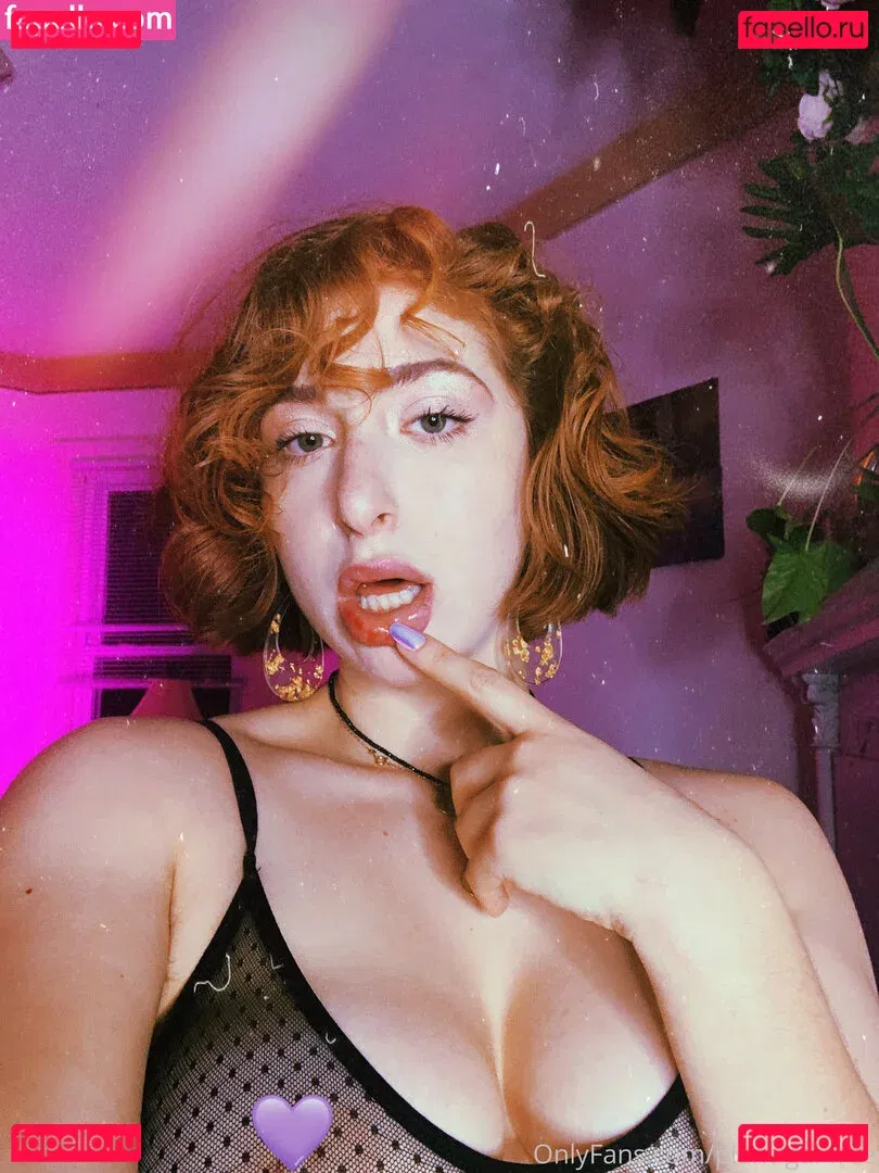 plantgalfree Onlyfans Photo Gallery 