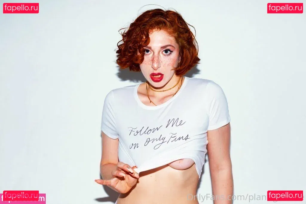 plantgalfree Onlyfans Photo Gallery 