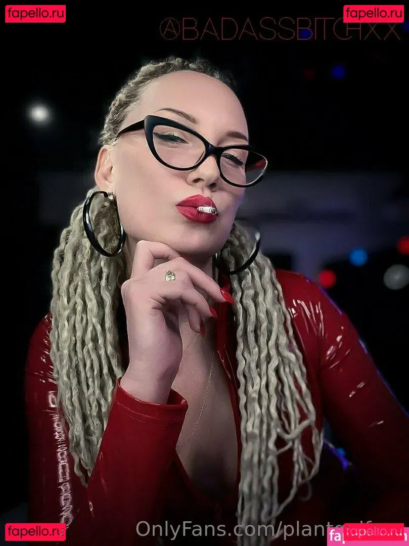 plantgalfree Onlyfans Photo Gallery 