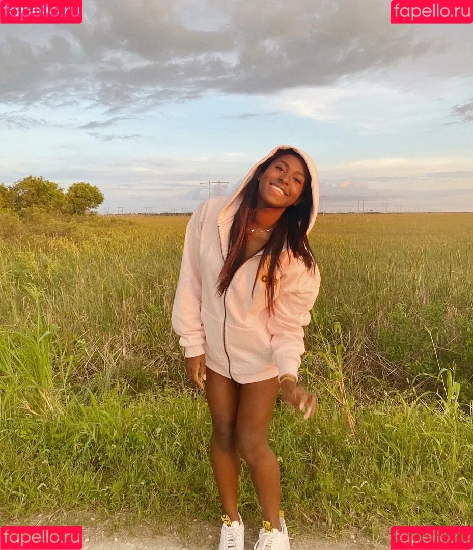 Ariana Ceant Onlyfans Photo Gallery 