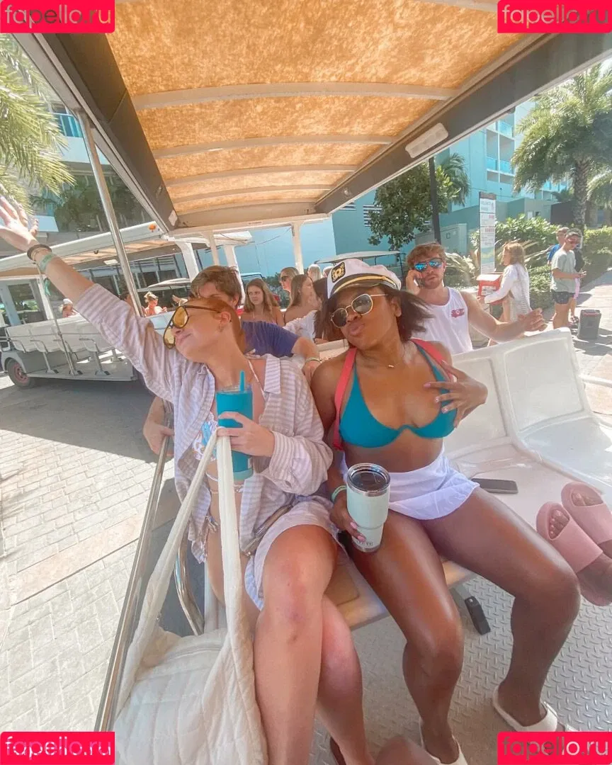 Ariana Ceant Onlyfans Photo Gallery 