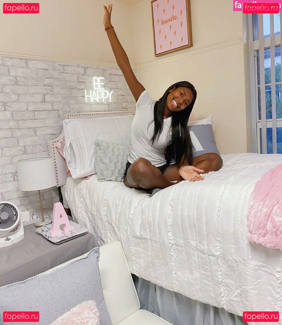 Ariana Ceant Onlyfans Photo Gallery 