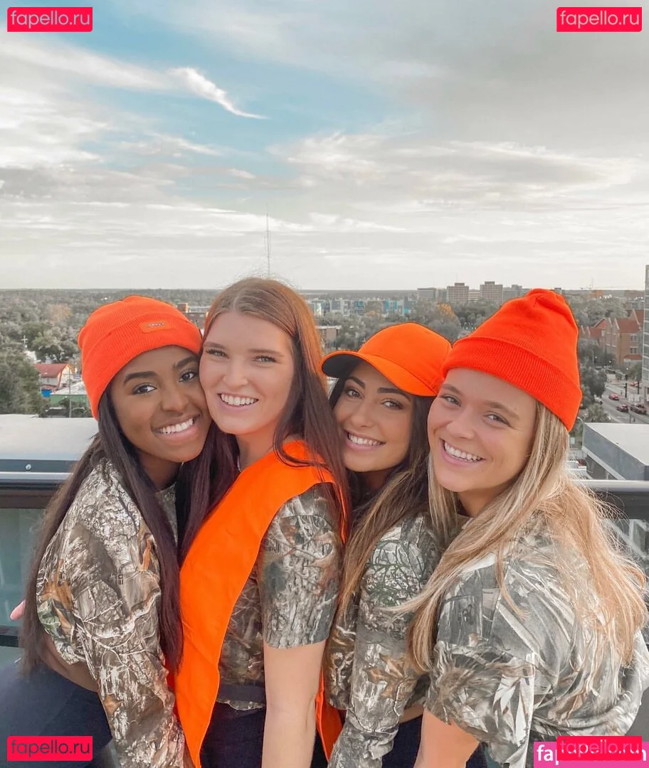 Ariana Ceant Onlyfans Photo Gallery 