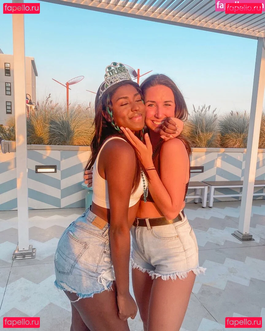 Ariana Ceant Onlyfans Photo Gallery 