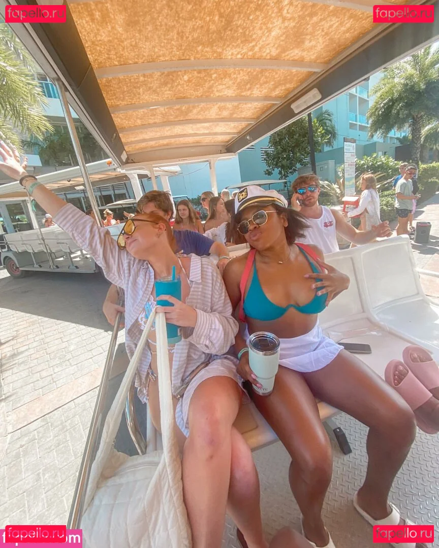 Ariana Ceant Onlyfans Photo Gallery 