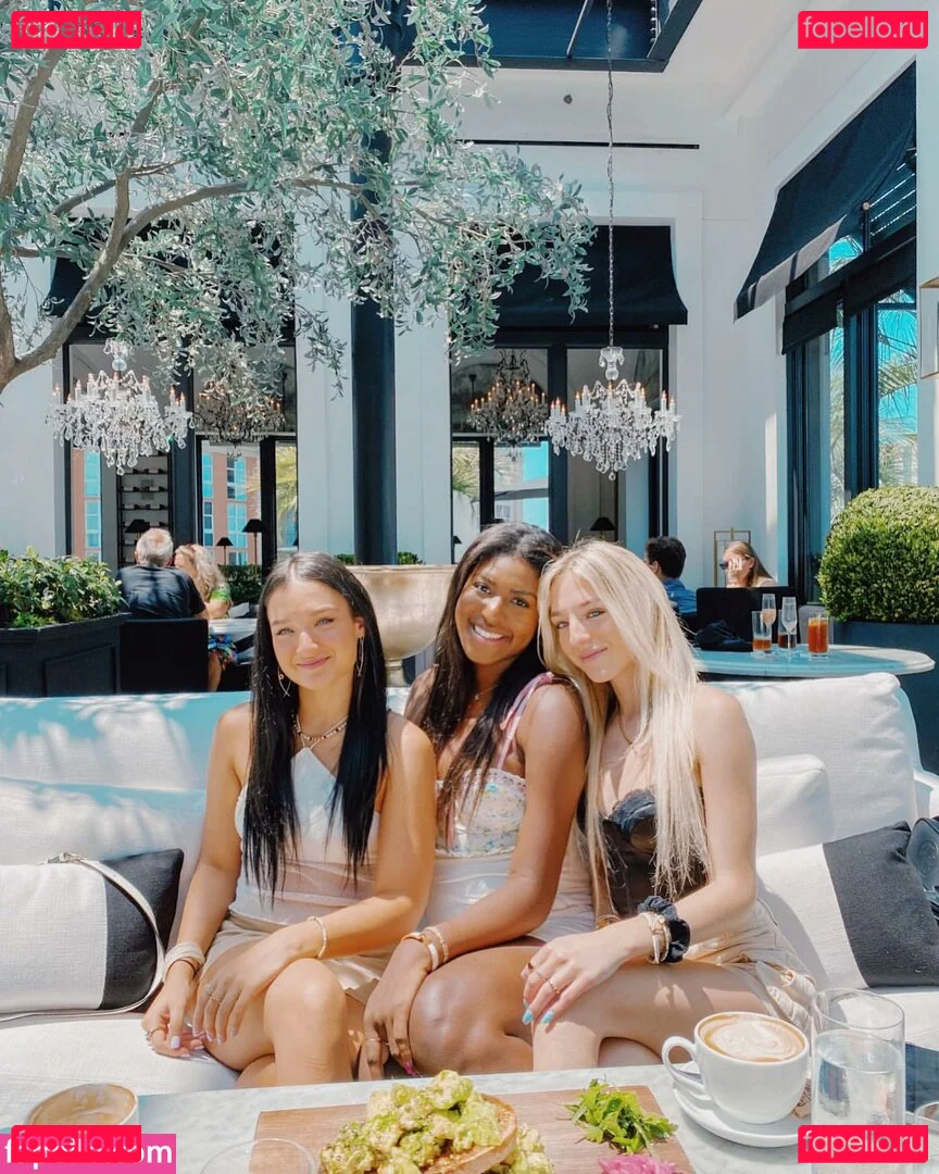 Ariana Ceant Onlyfans Photo Gallery 