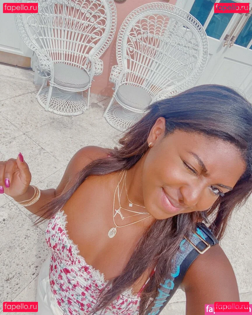 Ariana Ceant Onlyfans Photo Gallery 