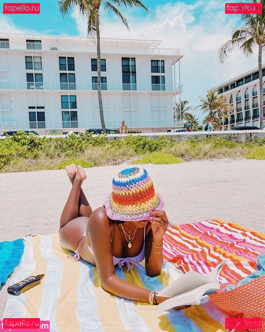 Ariana Ceant Onlyfans Photo Gallery 