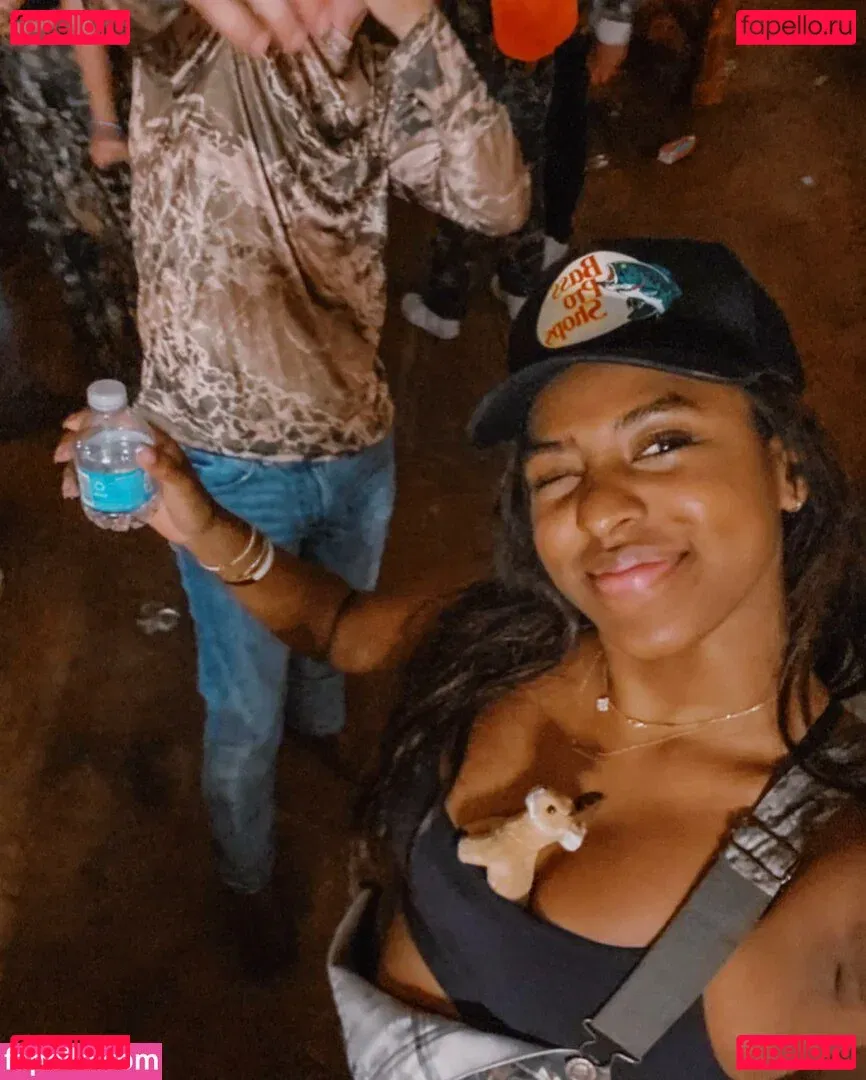 Ariana Ceant Onlyfans Photo Gallery 