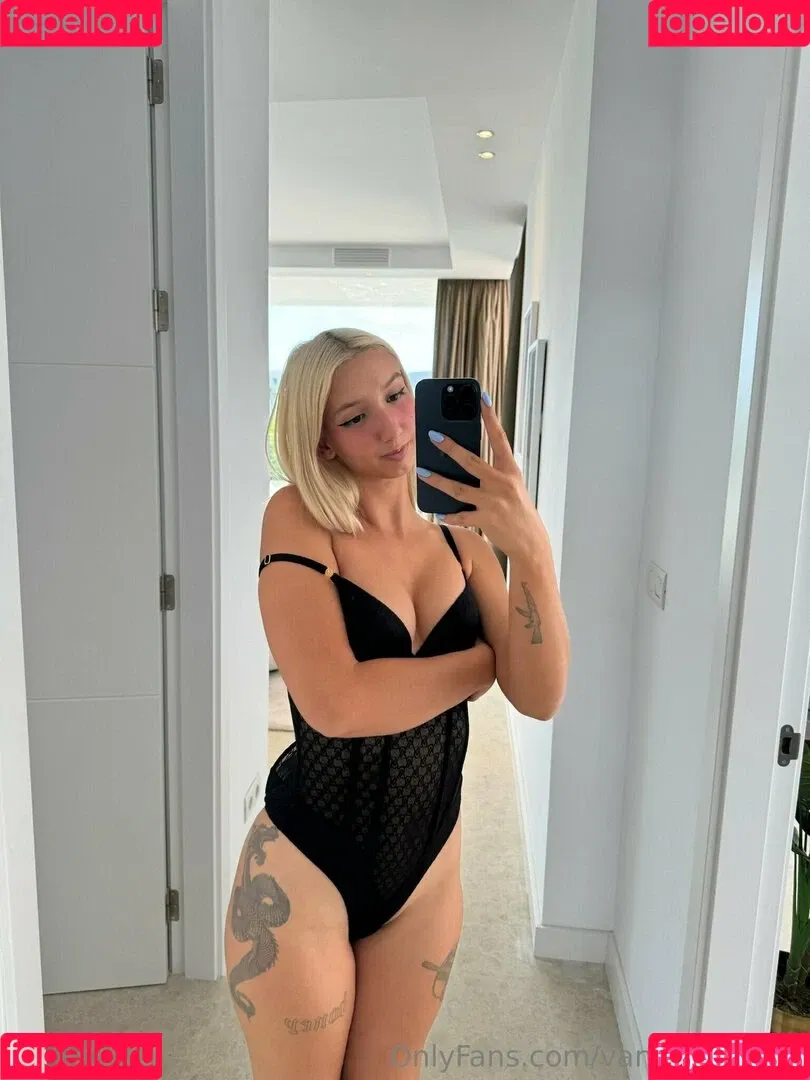 vanessa_paris Onlyfans Photo Gallery 