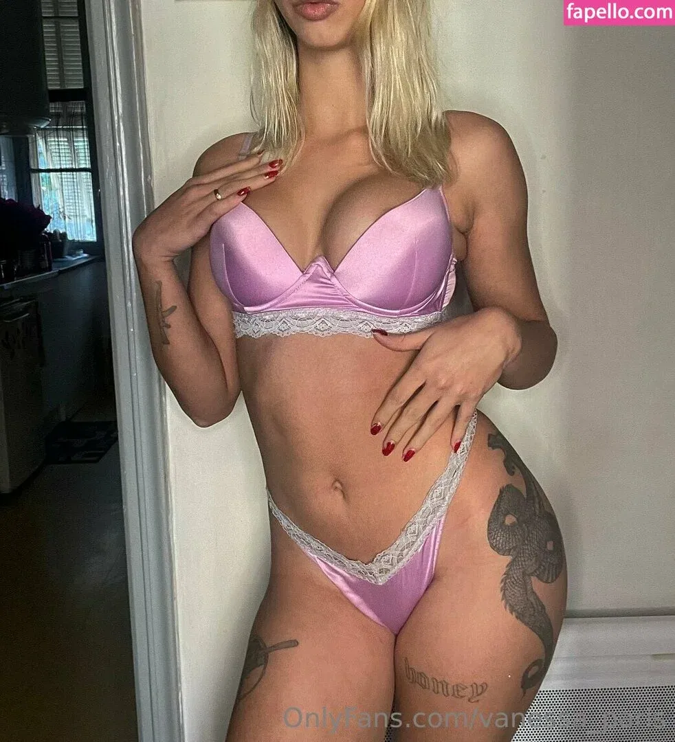 vanessa_paris Onlyfans Photo Gallery 