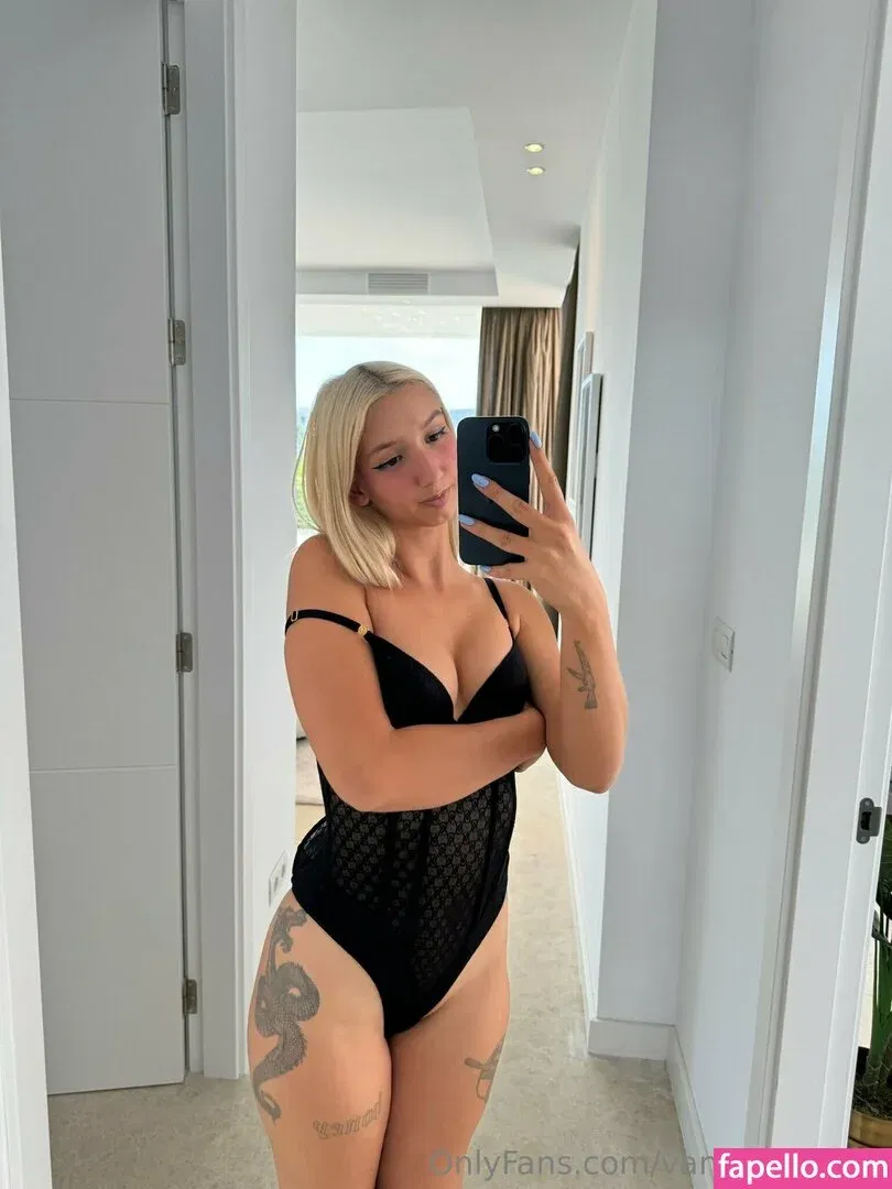 vanessa_paris Onlyfans Photo Gallery 