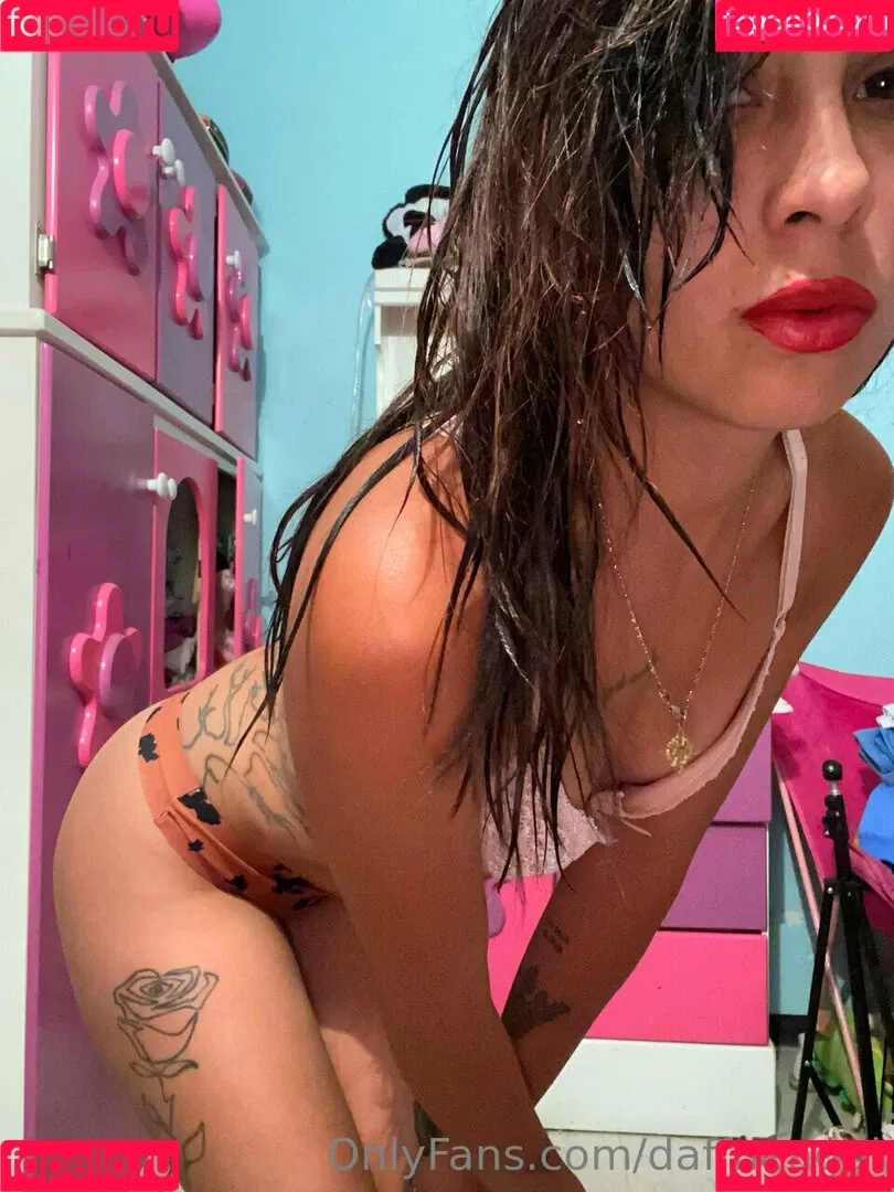 penelopear Onlyfans Photo Gallery 