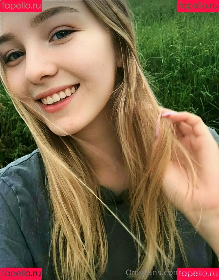 marrllaa Onlyfans Photo Gallery 